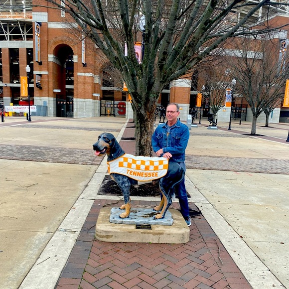 Meet your Posher, Matt - Picture 2 of 2